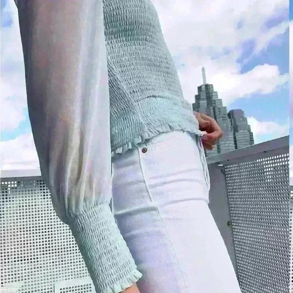 Wilfred Aritzia Saga Smocked Blouse Aura Blue Light Glow size XXS - Picture 3 of 9